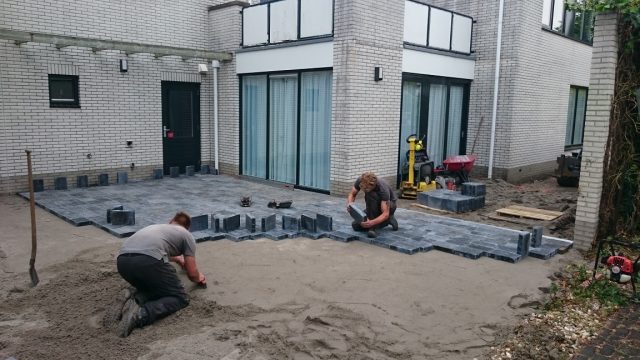 Bestrating door stratenmakers Zeewolde