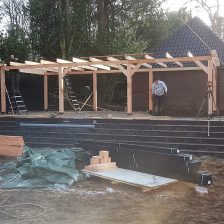 Tuinaanleg met houtbouw in Hilversum